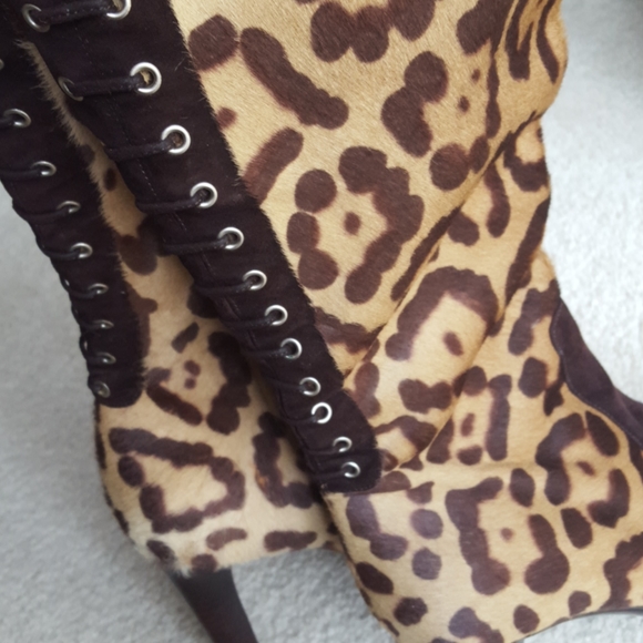 Valentino Garavani Leopard Print Pony Hair Boot - Picture 7 of 8